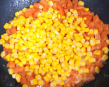 Foto del paso 2 de la receta: Arroz con secreto ibérico macerado en soja, naranja y salsa de ostras con verduritas al Wok