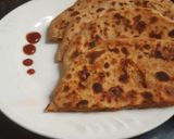 A picture of step 8 of Pizza parantha.