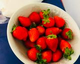 Foto del paso 1 de la receta: Postre especial de fresaa!