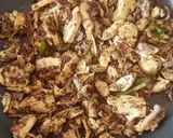 A picture of step 2 of Shredded pepper chicken Dry.