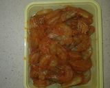 A picture of step 1 of Simple and tasty prawn rice.