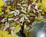 A picture of step 4 of Aloevera besan halwa.