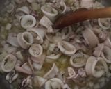 Foto del paso 7 de la receta: Guisado de calamares para el viernes
