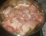 Foto del paso 3 de la receta: Arroz caldoso con pollito al ajillo