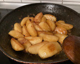 Foto del paso 8 de la receta: Tajine de ternera marroquí con manzanas caramelizadas y garbanzos
