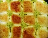 صورة لخطوة 3 من وصفة بسبوسة الكروهات بالقشطة