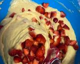 A picture of step 4 of Strawberry loaf cake.