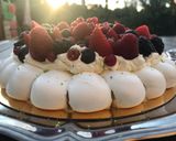 Une image de l'étape 9 de Pavlova aux Fruits rouges.