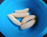 Foto langkah ke 1 dari resep Muffin Pisang Kismis Simple (Kukus & Panggang).