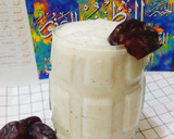 A picture of step 3 of Dates smoothie.