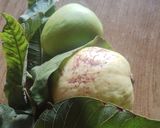 A picture of step 1 of Guava and apple ber chat.