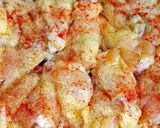 Májas bundába bújtatott csirkeszárny, fokhagymás, petrezselymes párolt burgonyával recept fázis 1 fotója