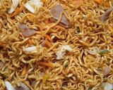 Foto langkah ke 7 dari resep Mie goreng taratak bancah.
