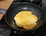 Foto del paso 4 de la receta: Crep o gofres de harina de almendras y huevo