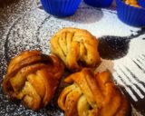 नो ओव्हन नो ईस्ट सिनेमन रोल्स (no yeast cinnamon roll recipe in marathi) रेसिपी स्टेप 7 फोटो 