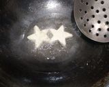 A picture of step 2 of Banana paneer stars.