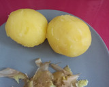 Foto del paso 1 de la receta: Ensalada de patata bacalao y naranja