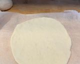 Hình bước làm 2 của món Pizza Tôm Ớt Chuông NCKD