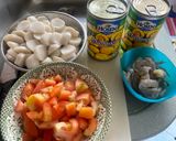 A picture of step 1 of Spaghetti pedas Singapore.