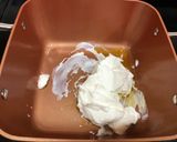 Édesanyám tejfölös nokedlije recept fázis 2 fotója