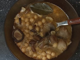 Sopa de setas y garbanzos