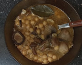Foto del paso 6 de la receta: Sopa de setas y garbanzos