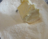 Foto del paso 4 de la receta: Pie de Ciruelas (Zwetschgenkuchen mit Streusel)