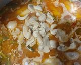 Foto del paso 5 de la receta: Paella de pollo y espárragos trigueros
