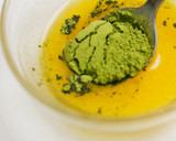 Foto langkah ke 2 dari resep Matcha Towel Crepe Roll Cake.