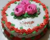 A picture of step 5 of Simple cream cake.