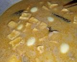 Foto langkah ke 3 dari resep Gulai Encer Campur (ayam,tetelan,telur puyuh dan tahu).