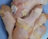 Foto langkah ke 1 dari resep Ayam Goreng Ungkep Presto Tulang Lunak.