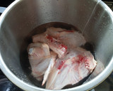 Foto del paso 1 de la receta: Por poco más de 10€. Caldo de pollo