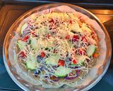 Hình bước làm 7 của món Pizza Nhân Tôm Rau Củ - Đế Bánh Từ Bột Mì Nguyên Cám