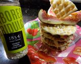 Foto del paso 8 de la receta: Torre de wafles falsos con discos de hojaldre