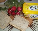 Foto del paso 1 de la receta Tostada de rábanos con mantequilla