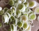 Póréhagyma krémleves recept fázis 1 fotója