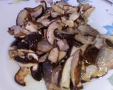 Foto del paso 2 de la receta Cordero con boletus a la nata🍄🍲