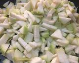 A picture of step 3 of Lauki ki sabzi.