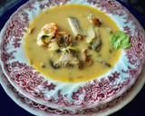 Foto del paso 6 de la receta: Tom yam kung —Sopa de langostinos con setas y leche de coco—