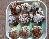 A picture of step 4 of Oreo cake pops.