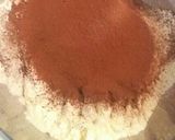 Foto langkah ke 4 dari resep Cupcake Putih Telur Coklat.