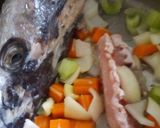 Foto del paso 1 de la receta: Caldo de pescado para caldillos