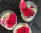 A picture of step 10 of Apple custard with Jelly crystal.