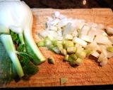 Foto del paso 1 de la receta: Quinoa integral con bulbo de anís y guisantes