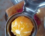 A picture of step 3 of Cocktail juice.