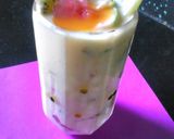 A picture of step 3 of Fruit lassi.