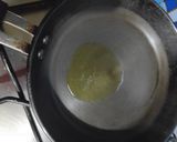 A picture of step 2 of Custard Fruit trifle.