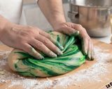 Foto del passaggio 4 della ricetta Il Marzapane (Coperture Torte e Biscotti)