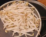 Hình bước làm 2 của món Mì Soba Súp Dashi Thịt Heo Nấm Đông Cô